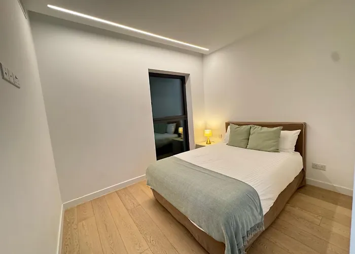 Skyhigh Park View Lägenhet