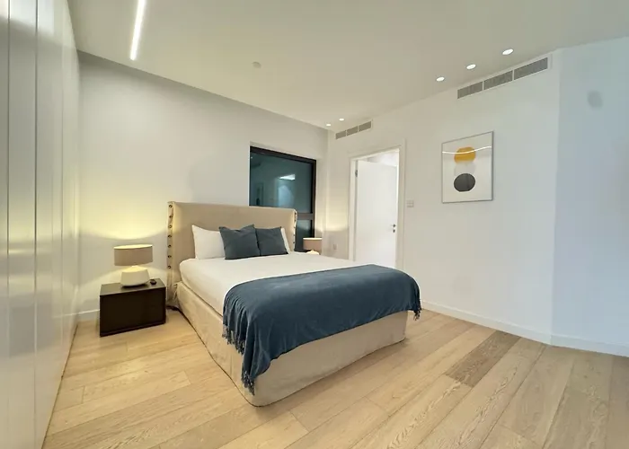 Lägenhet Skyhigh Park View Nicosia