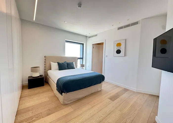 Lägenhet Skyhigh Park View Nicosia