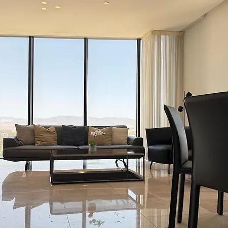 Skyhigh Park View Apartament