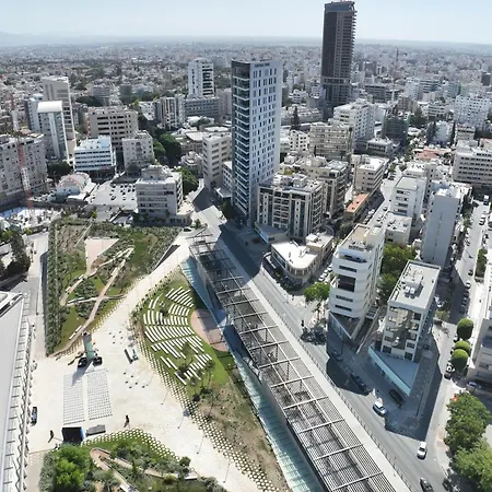 Apartamento Skyhigh Park View *